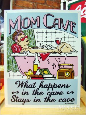 画像1: ブリキ看板 Mom Cave 聖域