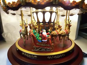 画像3: Mr.Christmas デラックス メリーゴーランド オルゴール Christmas Deluxe Carousel 14782