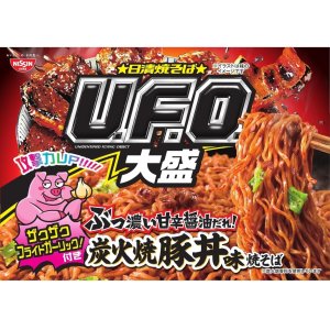 画像4: 「12個」日清焼そばU.F.O.　大盛　ぶっ濃い甘辛醤油だれ　炭火焼豚丼味焼そば　151g ×12個×1箱　日清 (4)